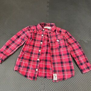 3/20$ Abercrombie Kids Red Plaid Button Down Shirt size 3/4